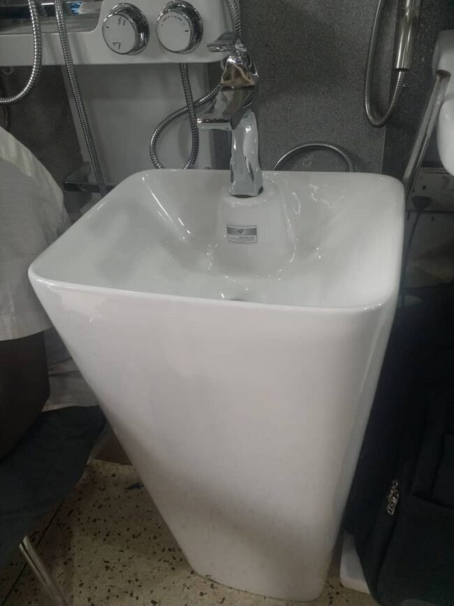 wash basin sink square