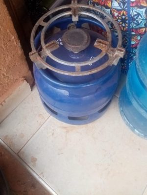 Used nova gas Cylinder small