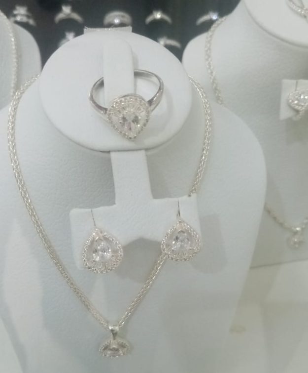 Elegant teardrop halo jewelry set